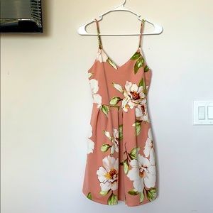 Adorable mini dress!